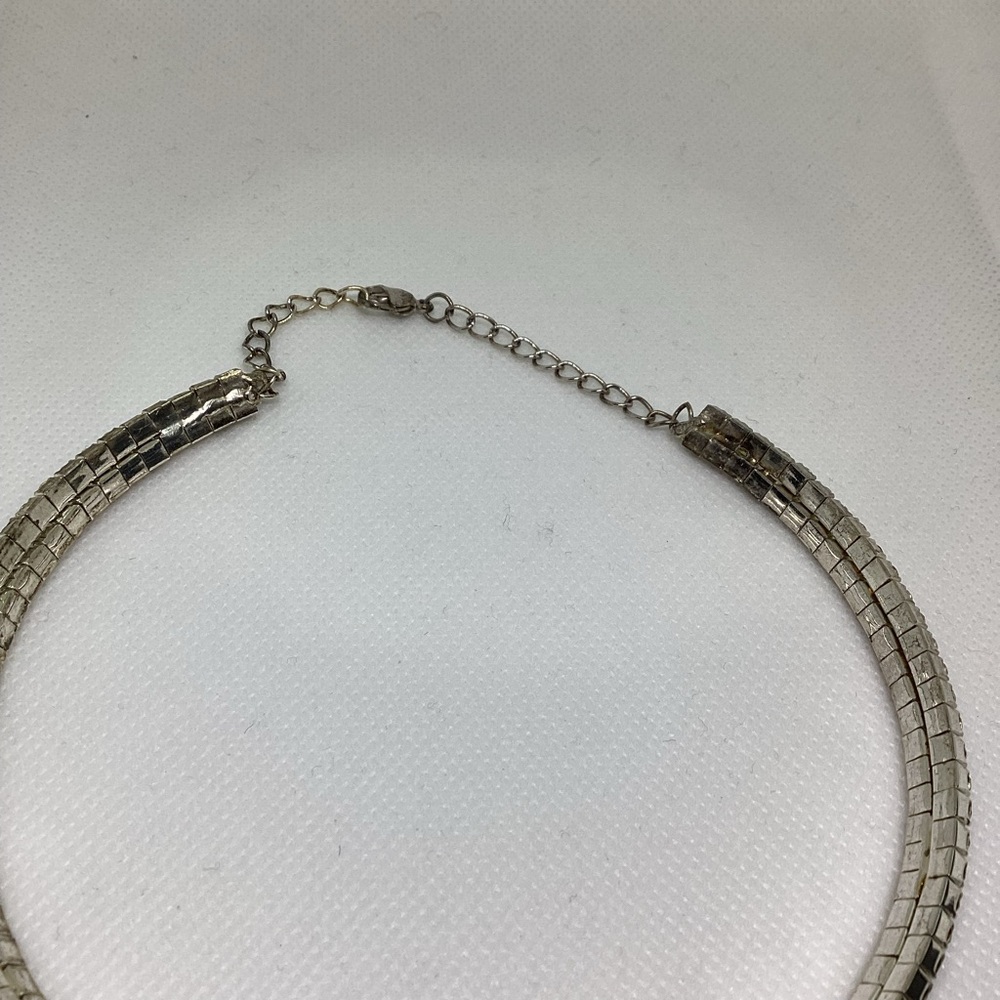 Silver tone Rhinestone Necklace - Picture 8 of 8